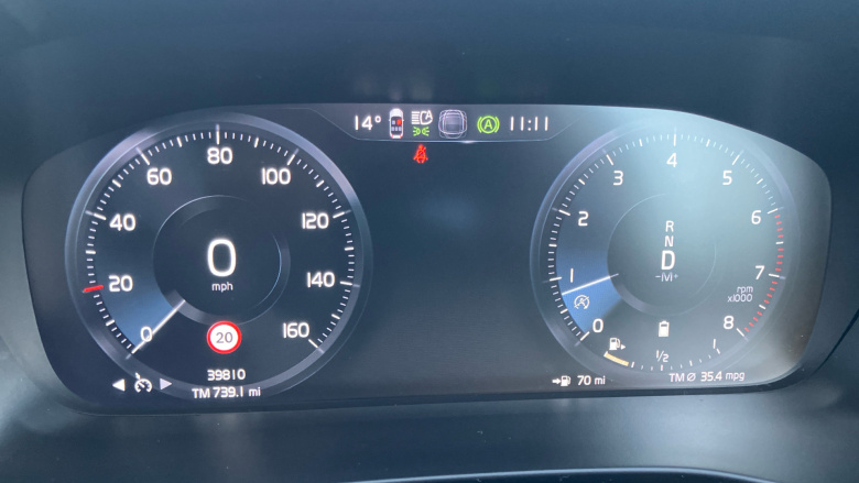 Volvo Xc40 2.0 B4P R DESIGN 5dr Auto Petrol Estate